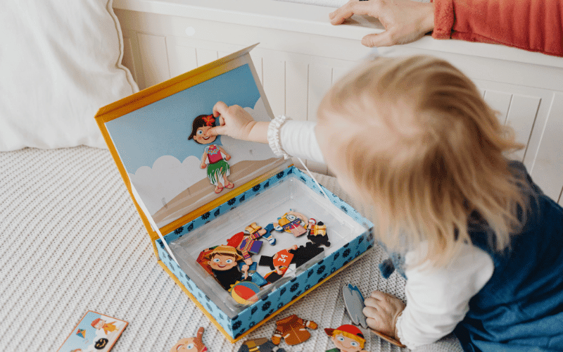 Keep kids busy at home with simple activities while mom works from home